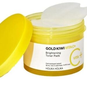 Sale✨️ Holika Holika Gold Kiwi Brightening Toner Pads
